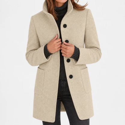 Claudia | Chaqueta de cuello alto