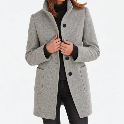 Claudia | Chaqueta de cuello alto